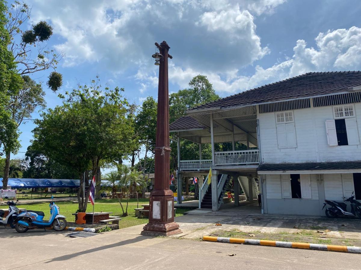 Malee Sirin Old Town Hotel Ko Lanta Екстериор снимка