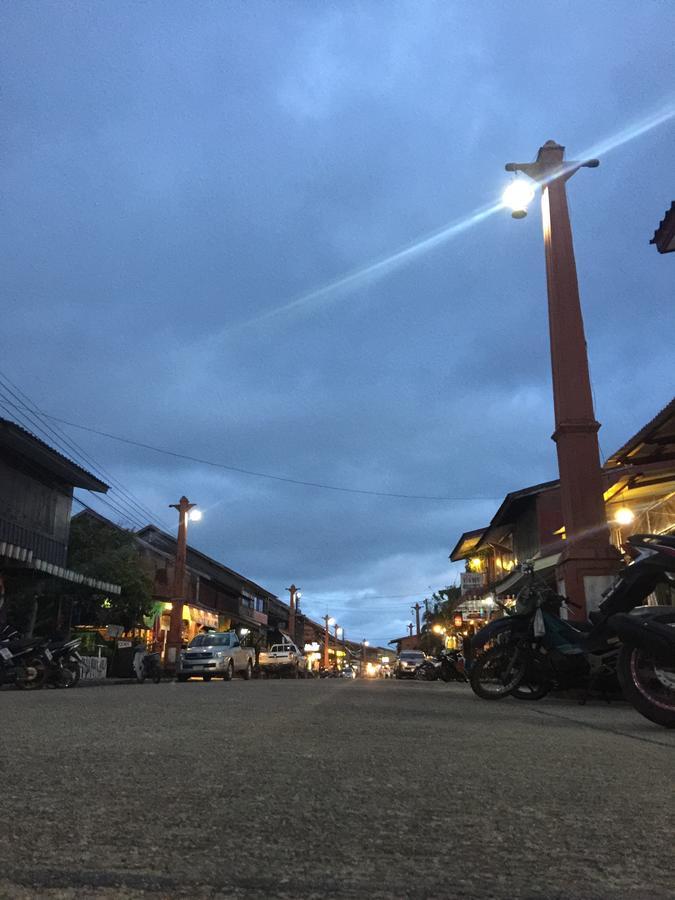 Malee Sirin Old Town Hotel Ko Lanta Екстериор снимка