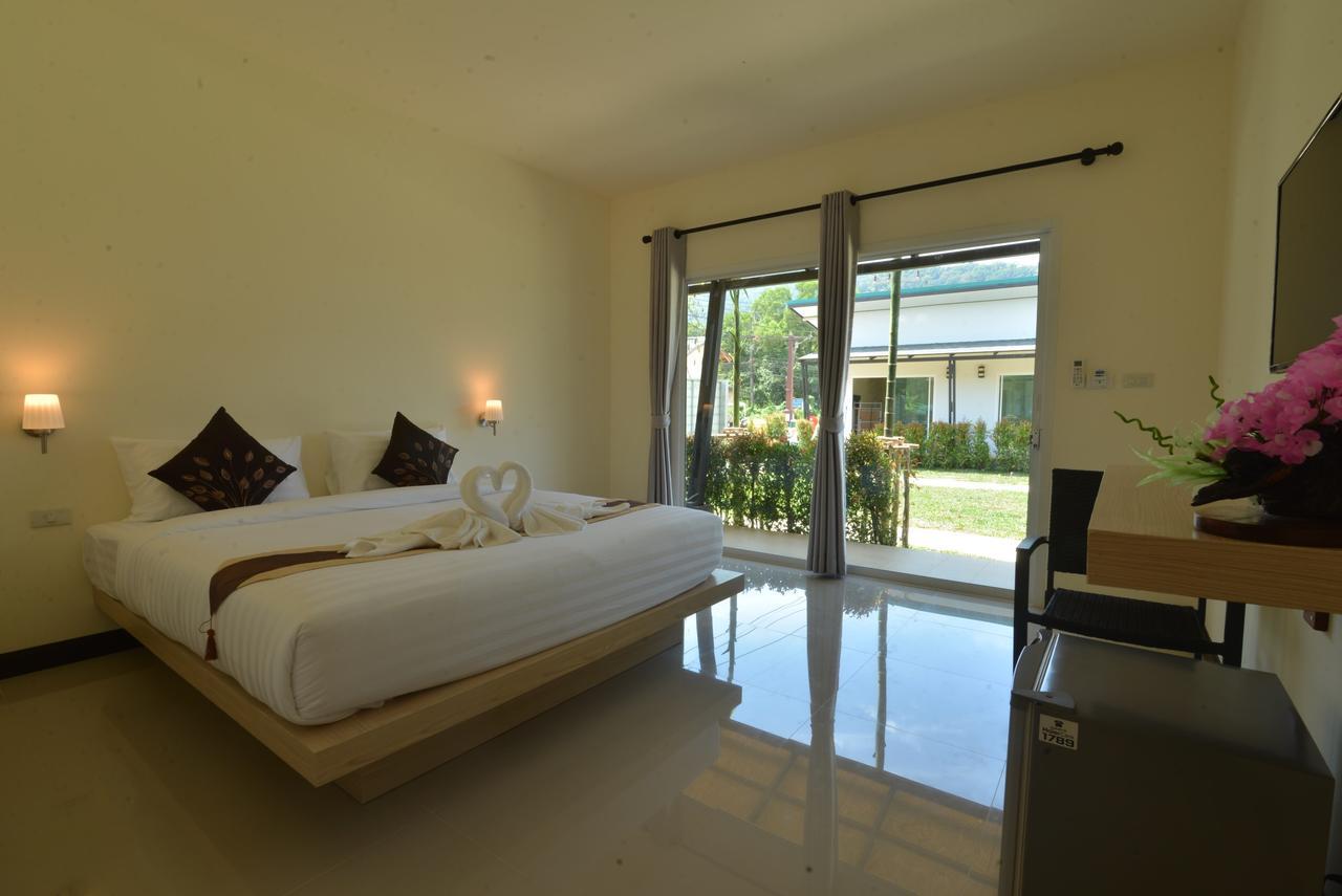 Malee Sirin Old Town Hotel Ko Lanta Екстериор снимка